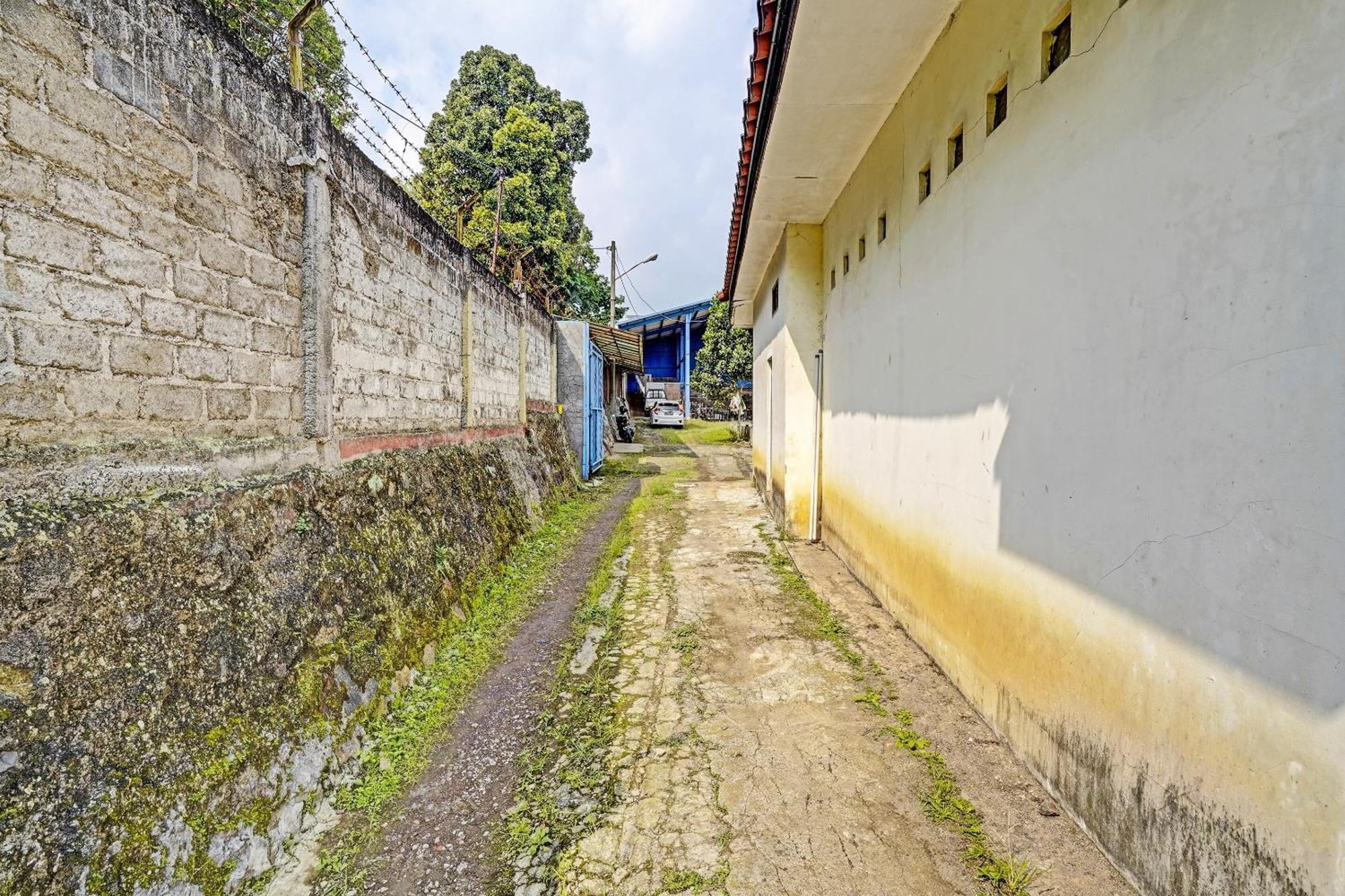 Oyo Life 91469 Pondok Pelita Lembang Eksteriør bilde